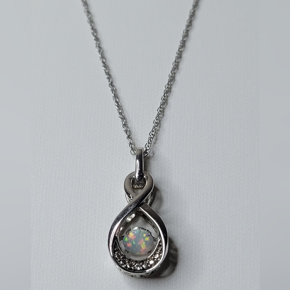 Simply Stunning Pulse Opal and Sterling Silver (925) Necklace - Picture 7 of 10